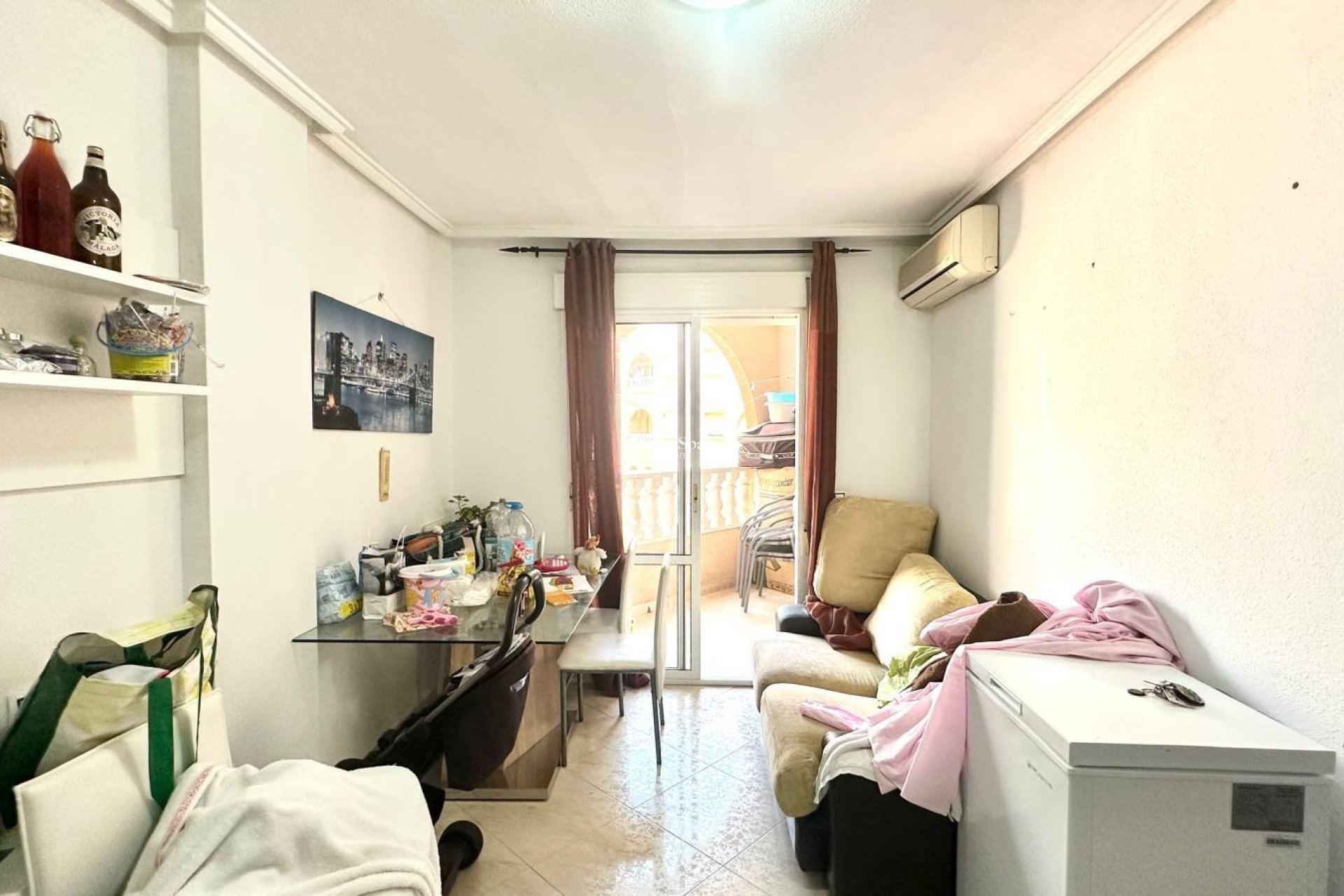 Wederverkoop - APPARTEMENT -
TORREVIEJA - Estacion de autobuses