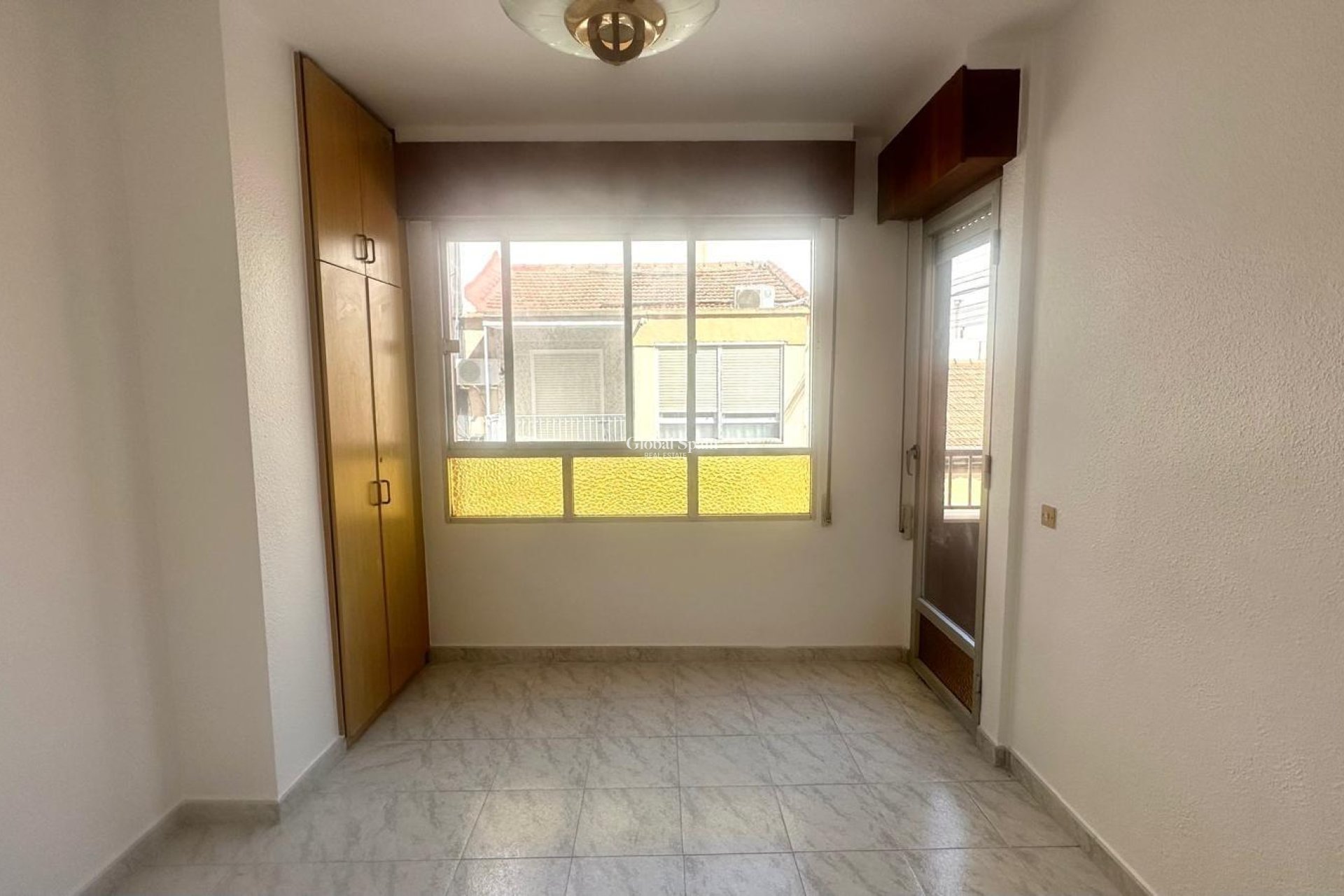 Wederverkoop - APPARTEMENT -
TORREVIEJA - Estacion de autobuses