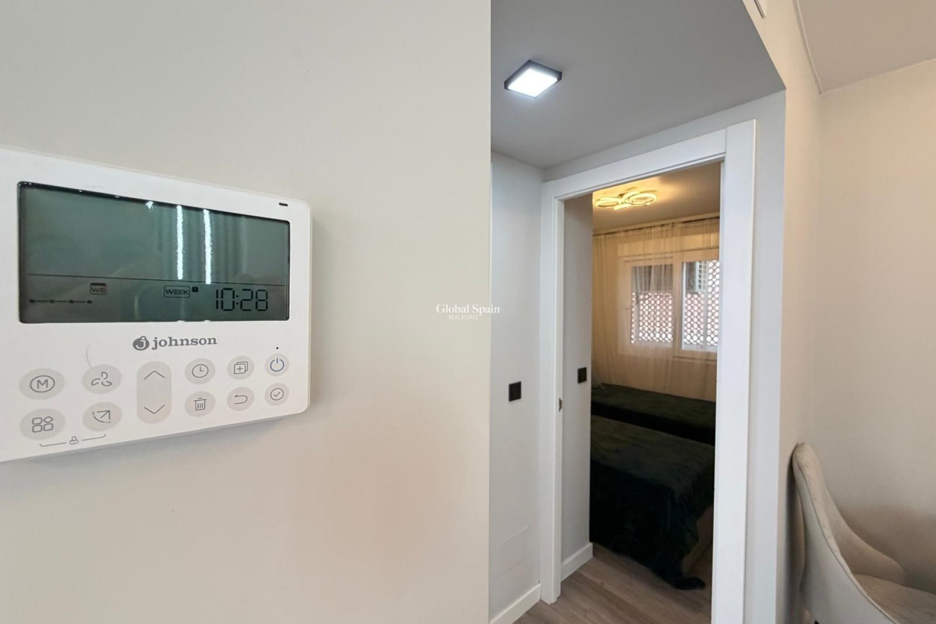 Wederverkoop - APPARTEMENT -
TORREVIEJA - Estacion de autobuses