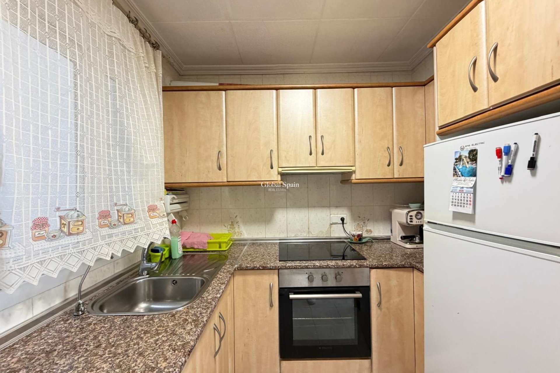 Wederverkoop - APPARTEMENT -
TORREVIEJA - Estacion de autobuses