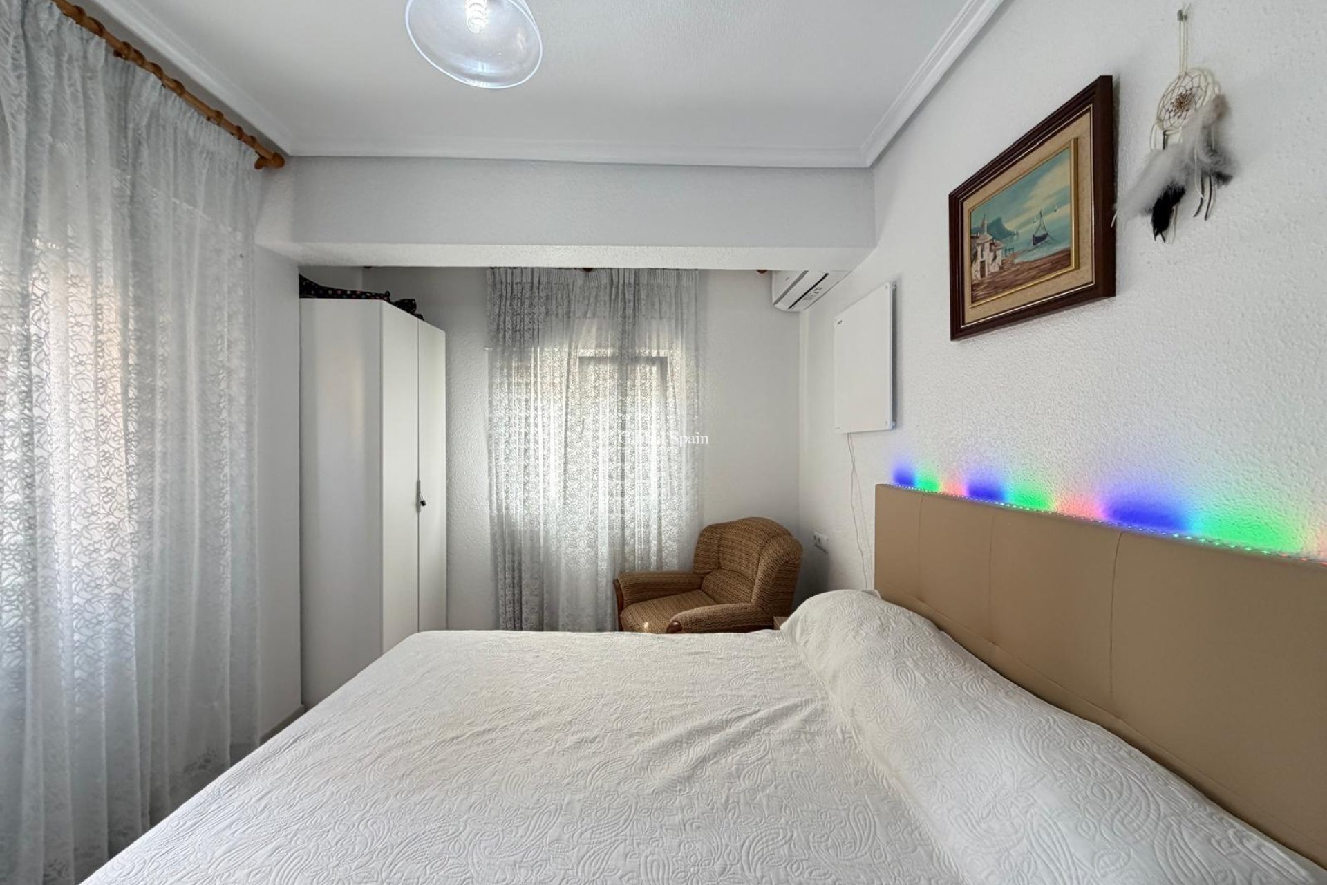 Wederverkoop - APPARTEMENT -
TORREVIEJA - Estacion de autobuses