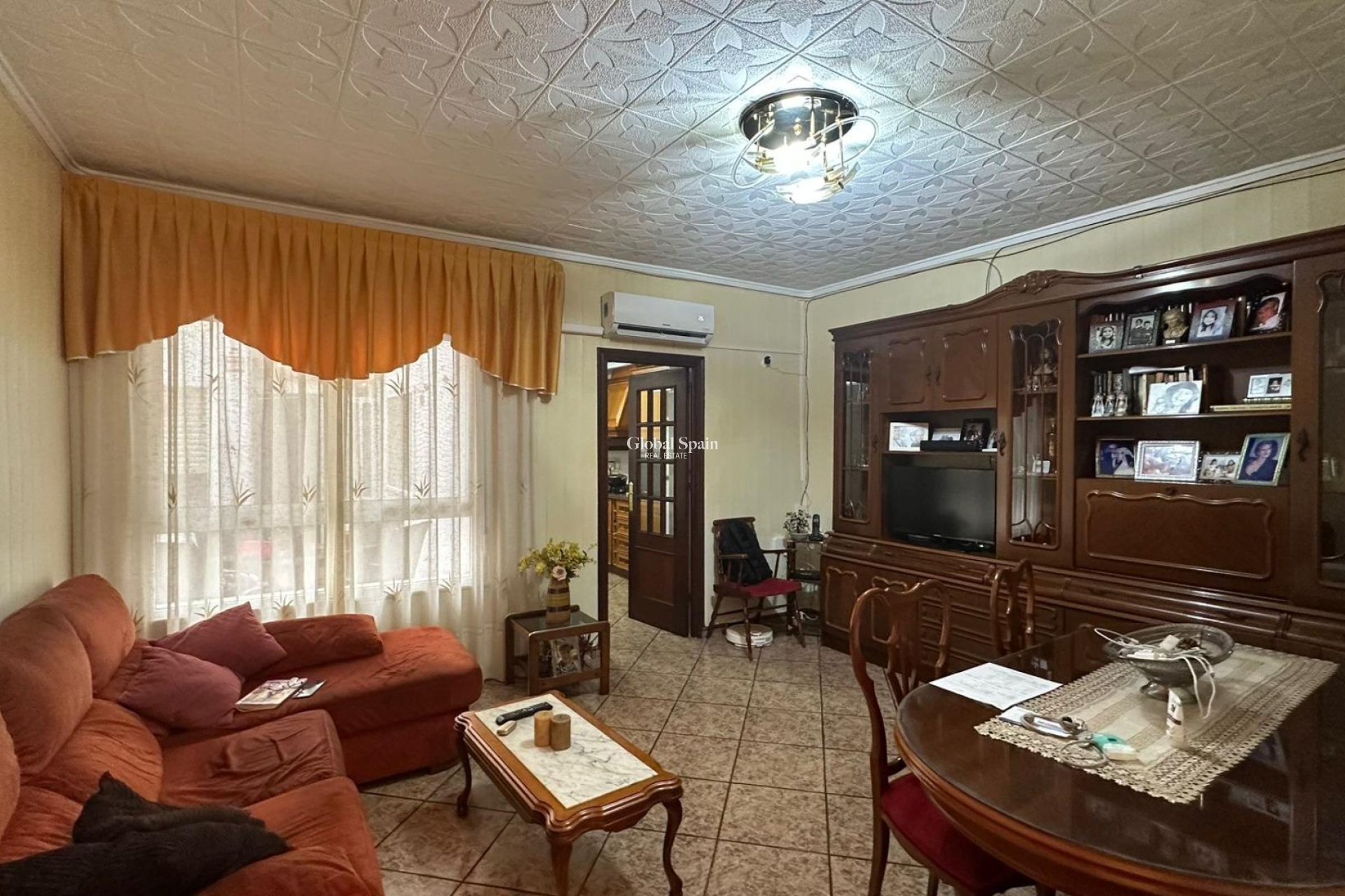 Wederverkoop - APPARTEMENT -
TORREVIEJA - Estacion de autobuses