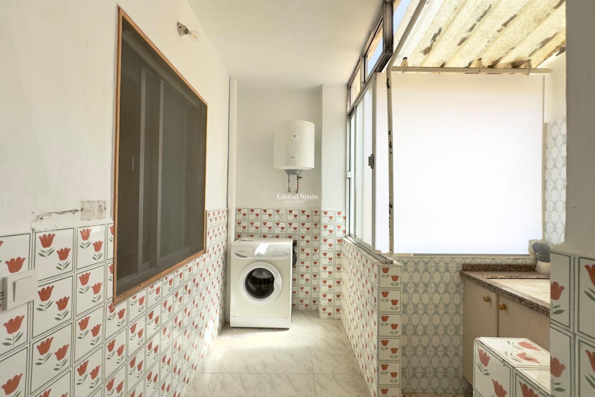 Wederverkoop - APPARTEMENT -
TORREVIEJA - Estacion de autobuses