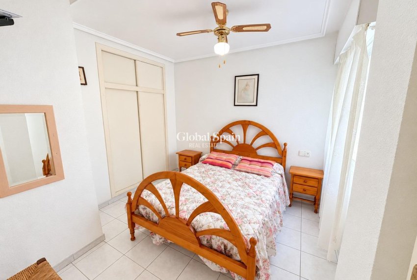 Wederverkoop - APPARTEMENT -
TORREVIEJA - Estacion de autobuses