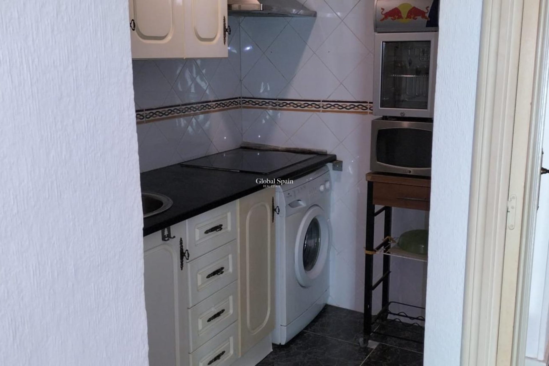 Wederverkoop - APPARTEMENT -
TORREVIEJA - Gaspar Perrelló