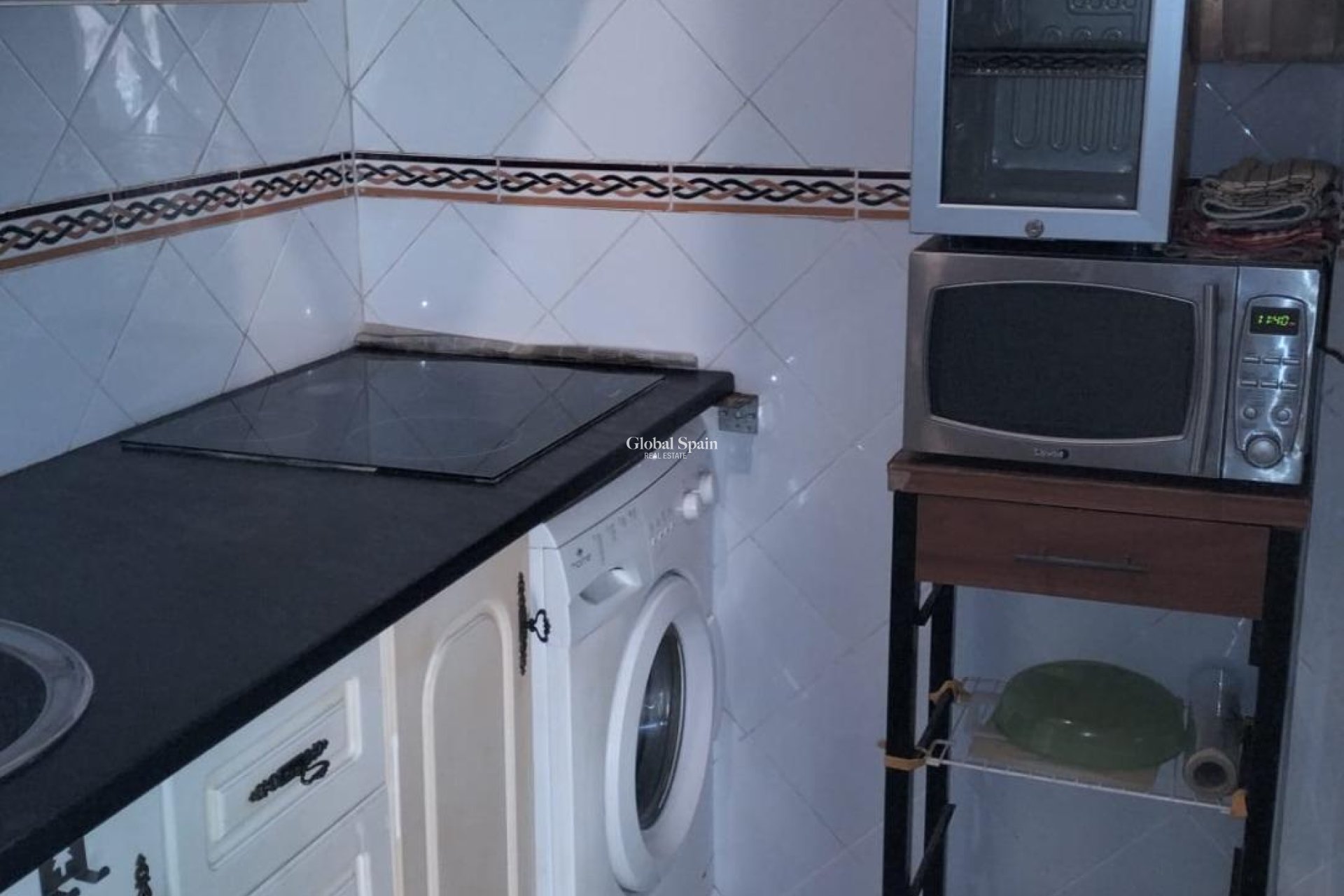 Wederverkoop - APPARTEMENT -
TORREVIEJA - Gaspar Perrelló
