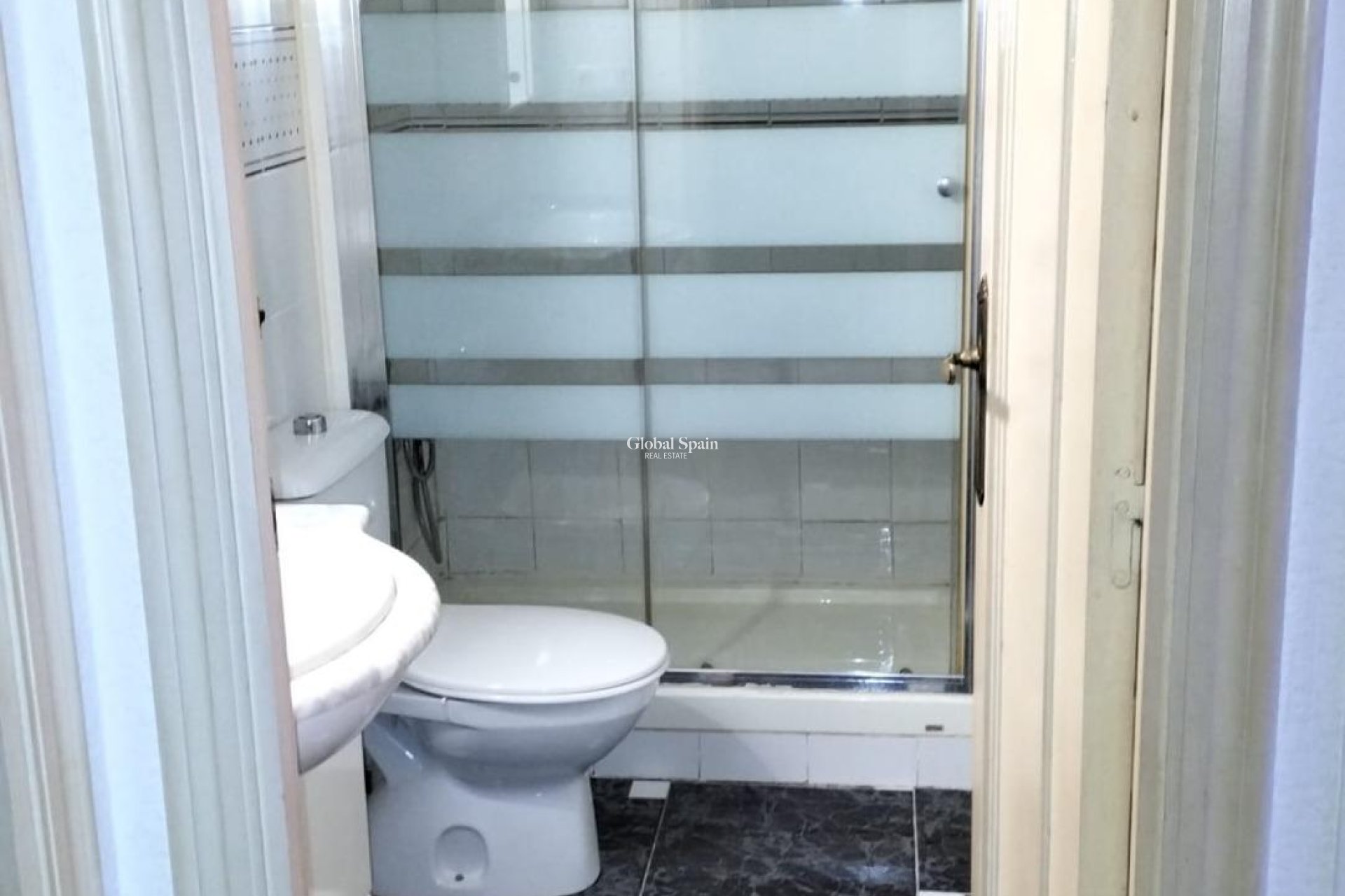 Wederverkoop - APPARTEMENT -
TORREVIEJA - Gaspar Perrelló