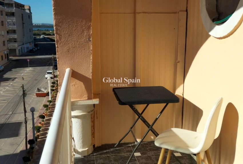 Wederverkoop - APPARTEMENT -
TORREVIEJA - Gaspar Perrelló