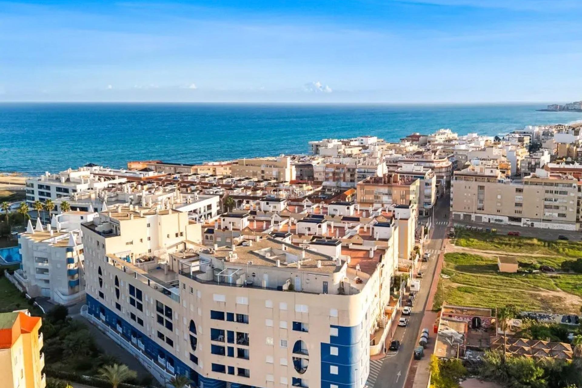 Wederverkoop - APPARTEMENT -
TORREVIEJA - Gaspar Perrelló