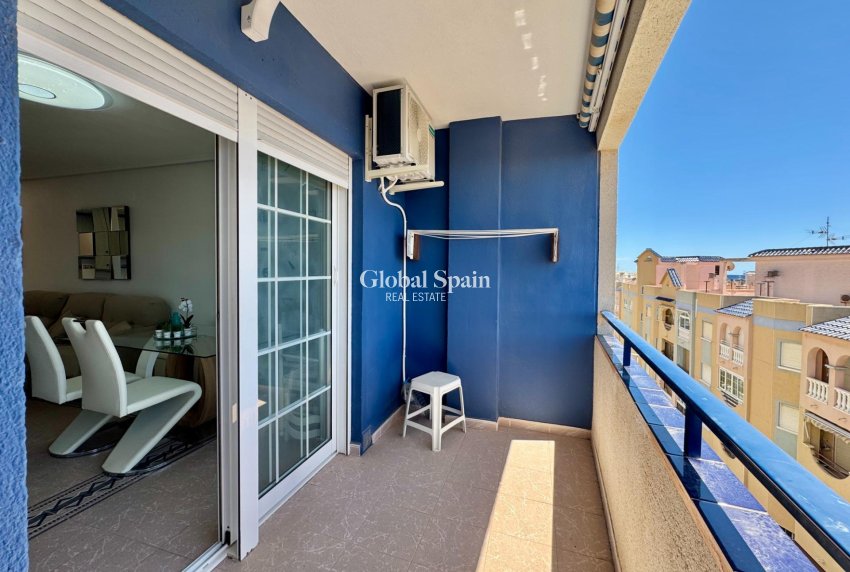 Wederverkoop - APPARTEMENT -
TORREVIEJA - Gaspar Perrelló