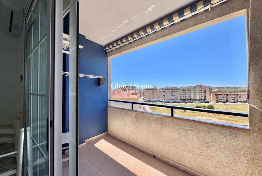 Wederverkoop - APPARTEMENT -
TORREVIEJA - Gaspar Perrelló