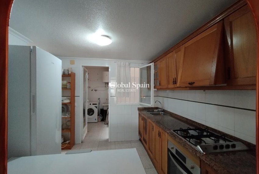 Wederverkoop - APPARTEMENT -
TORREVIEJA - HABANERAS PLAZA SANTA MARIA