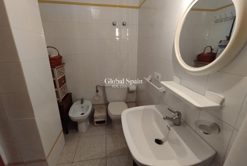 Wederverkoop - APPARTEMENT -
TORREVIEJA - HABANERAS PLAZA SANTA MARIA