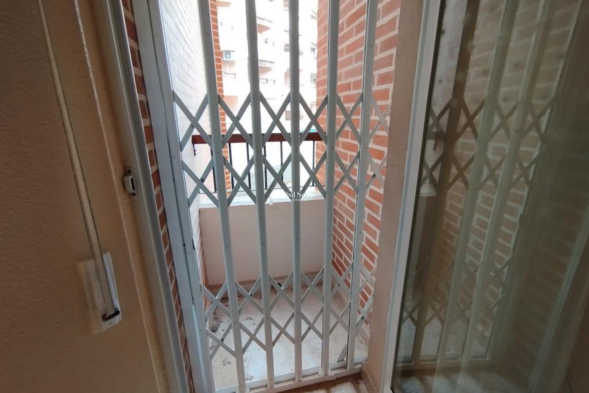 Wederverkoop - APPARTEMENT -
TORREVIEJA - HABANERAS PLAZA SANTA MARIA