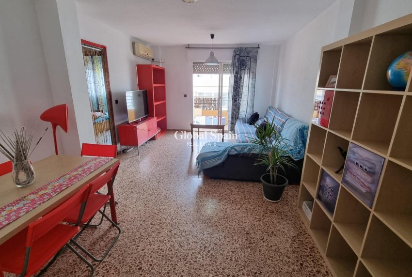 Wederverkoop - APPARTEMENT -
TORREVIEJA - Habaneras