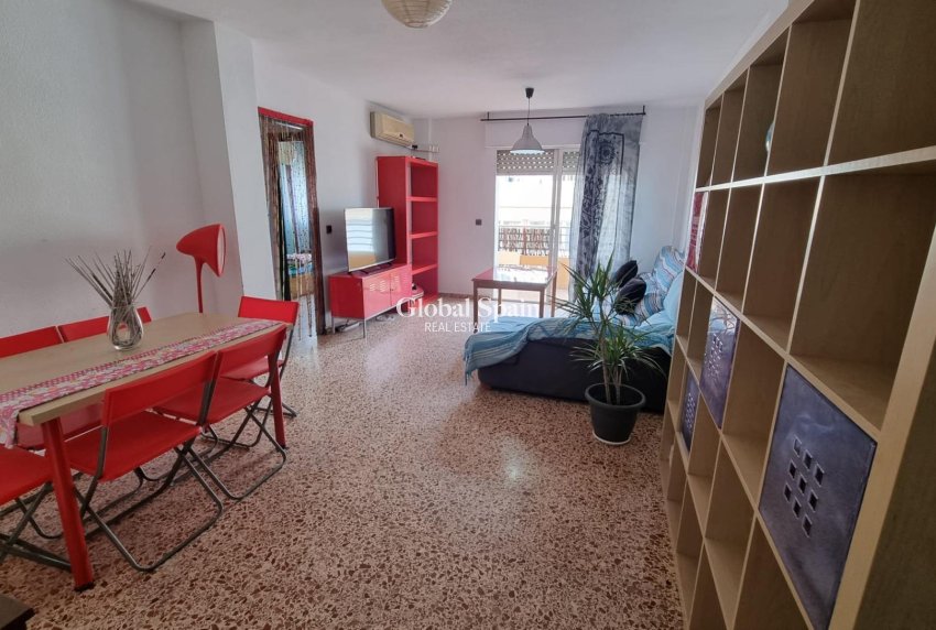 Wederverkoop - APPARTEMENT -
TORREVIEJA - Habaneras