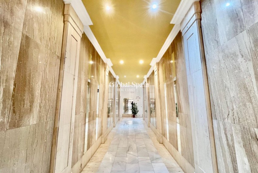 Wederverkoop - APPARTEMENT -
TORREVIEJA - Habaneras