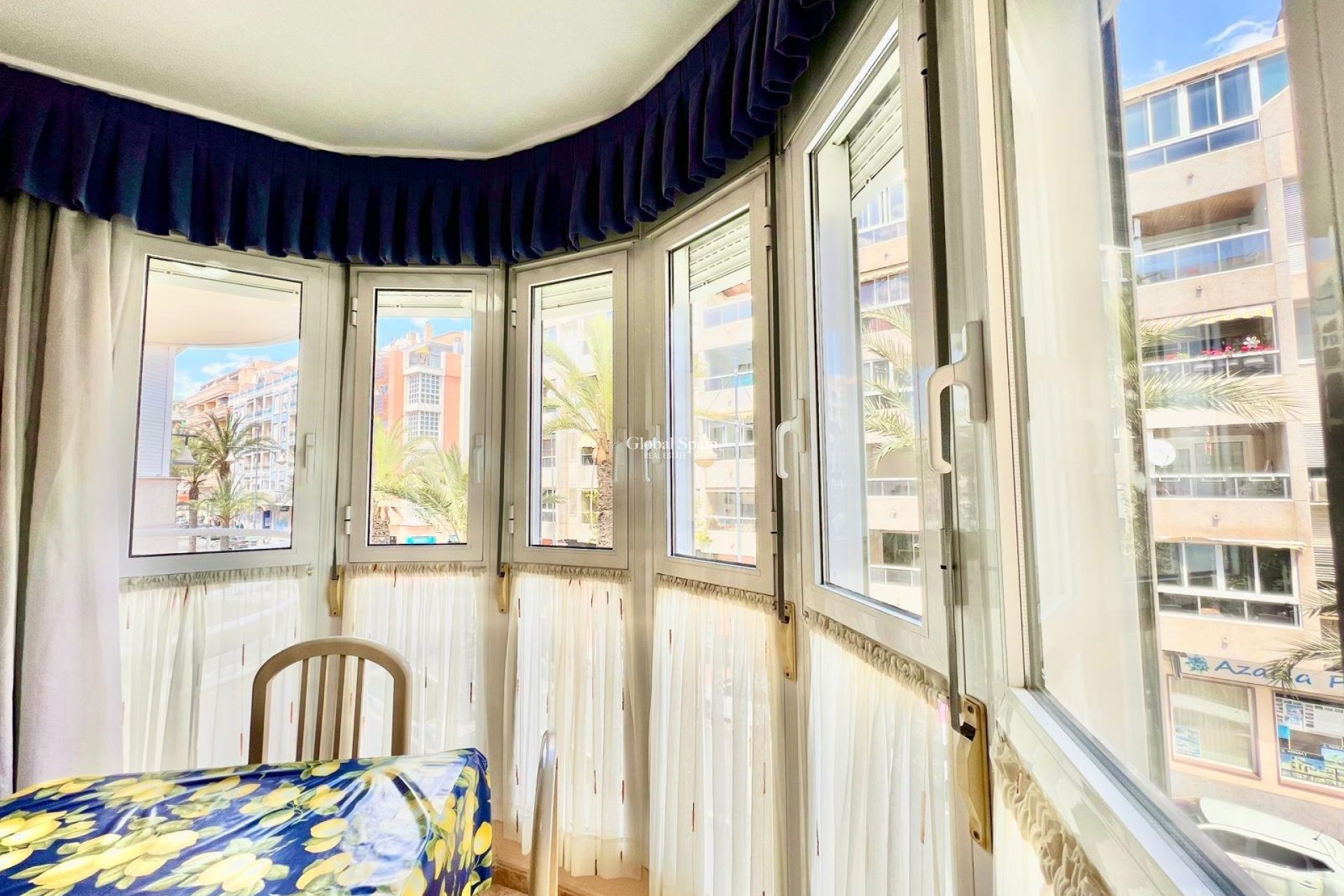 Wederverkoop - APPARTEMENT -
TORREVIEJA - Habaneras