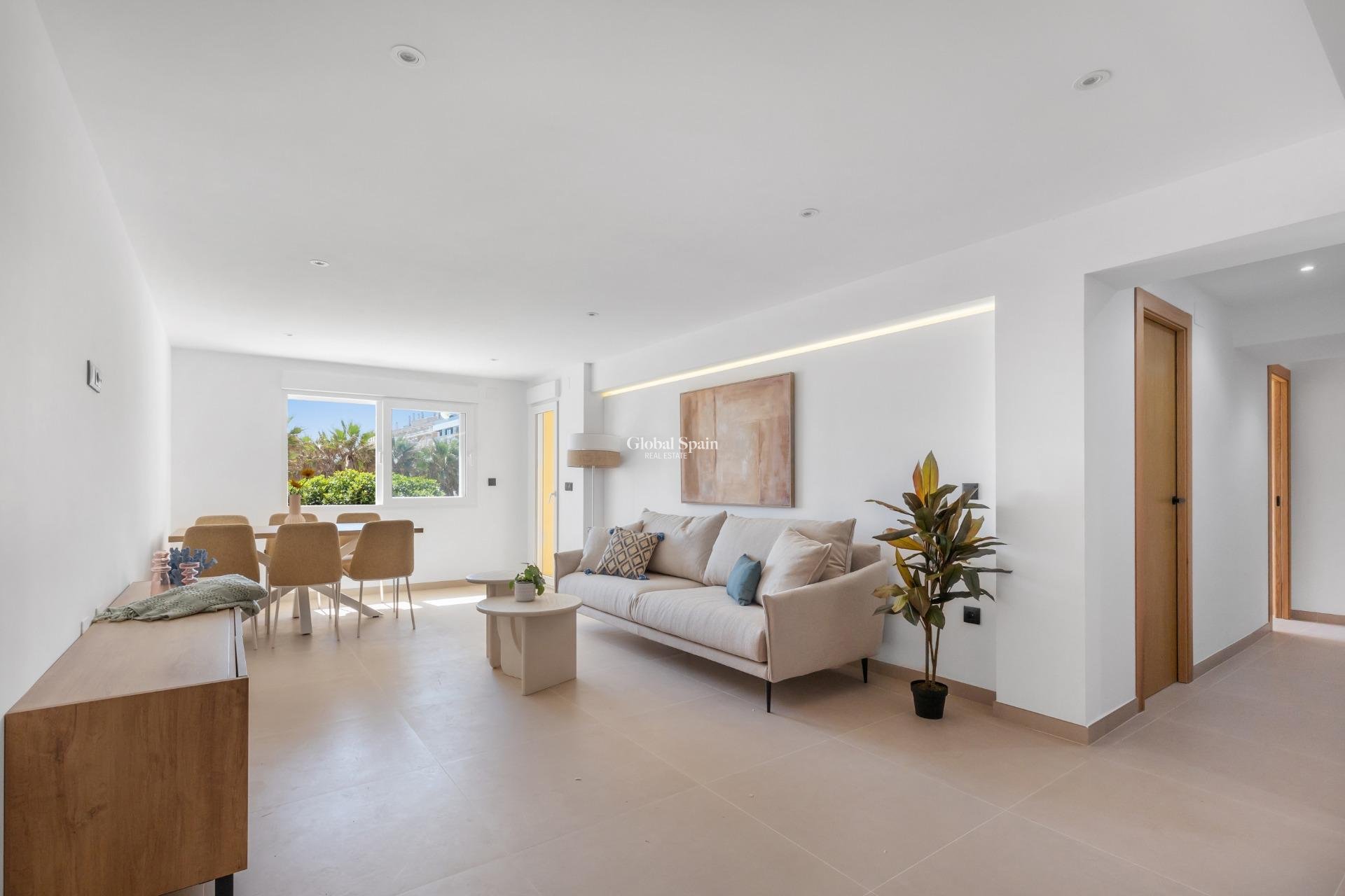 Wederverkoop - Appartement -
TORREVIEJA - La Mata pueblo