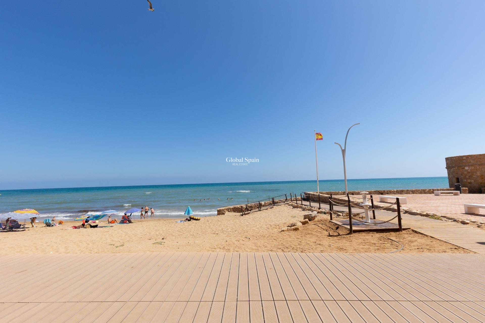 Wederverkoop - Appartement -
TORREVIEJA - La Mata pueblo