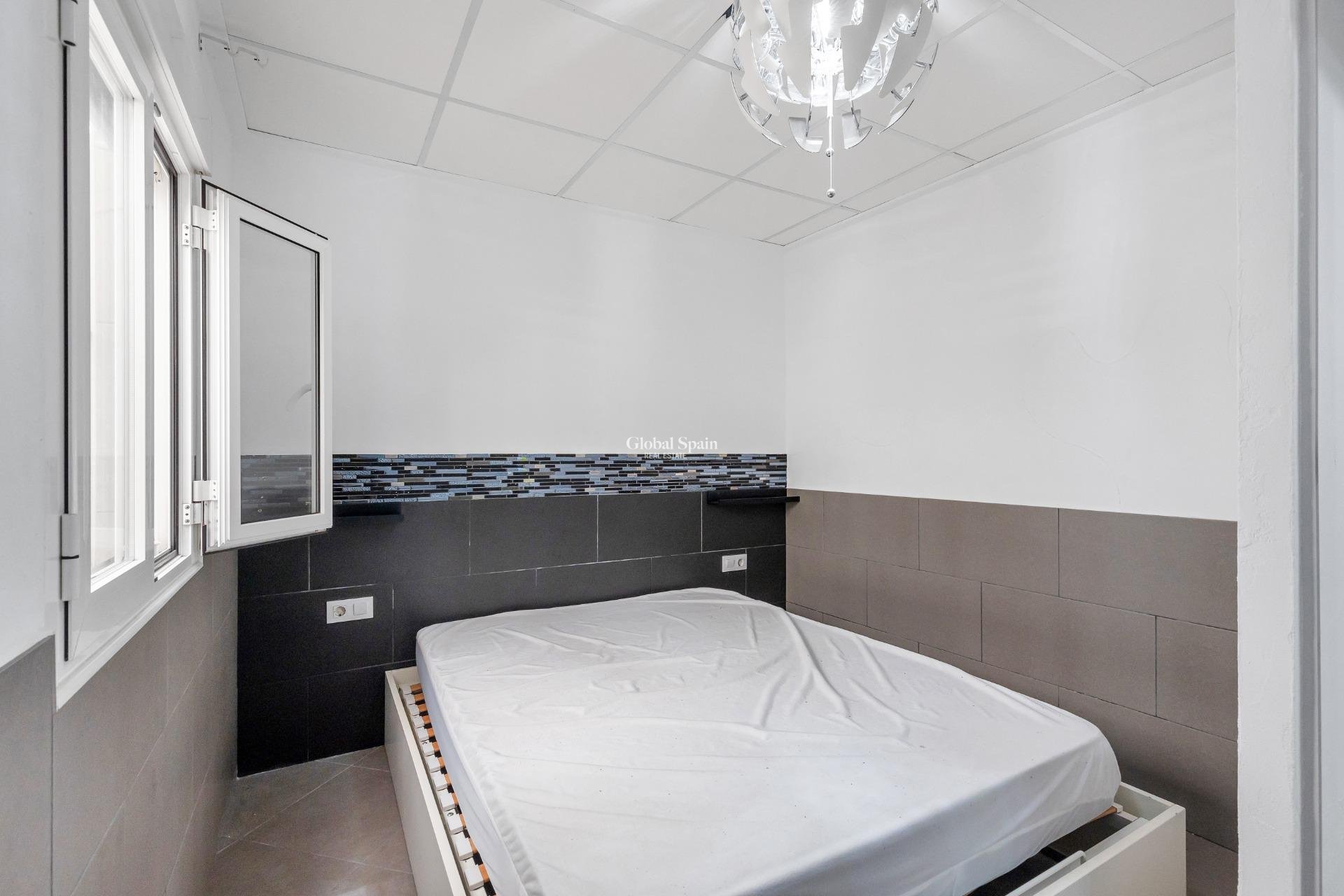 Wederverkoop - Appartement -
TORREVIEJA - La Mata pueblo