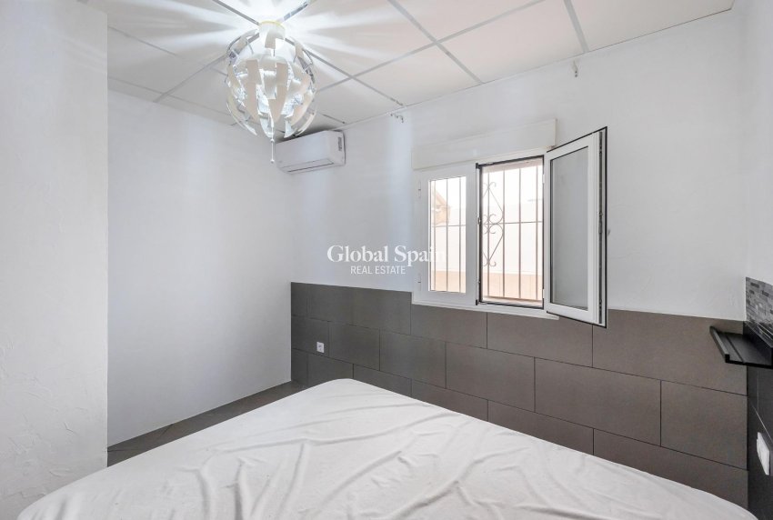 Wederverkoop - Appartement -
TORREVIEJA - La Mata pueblo