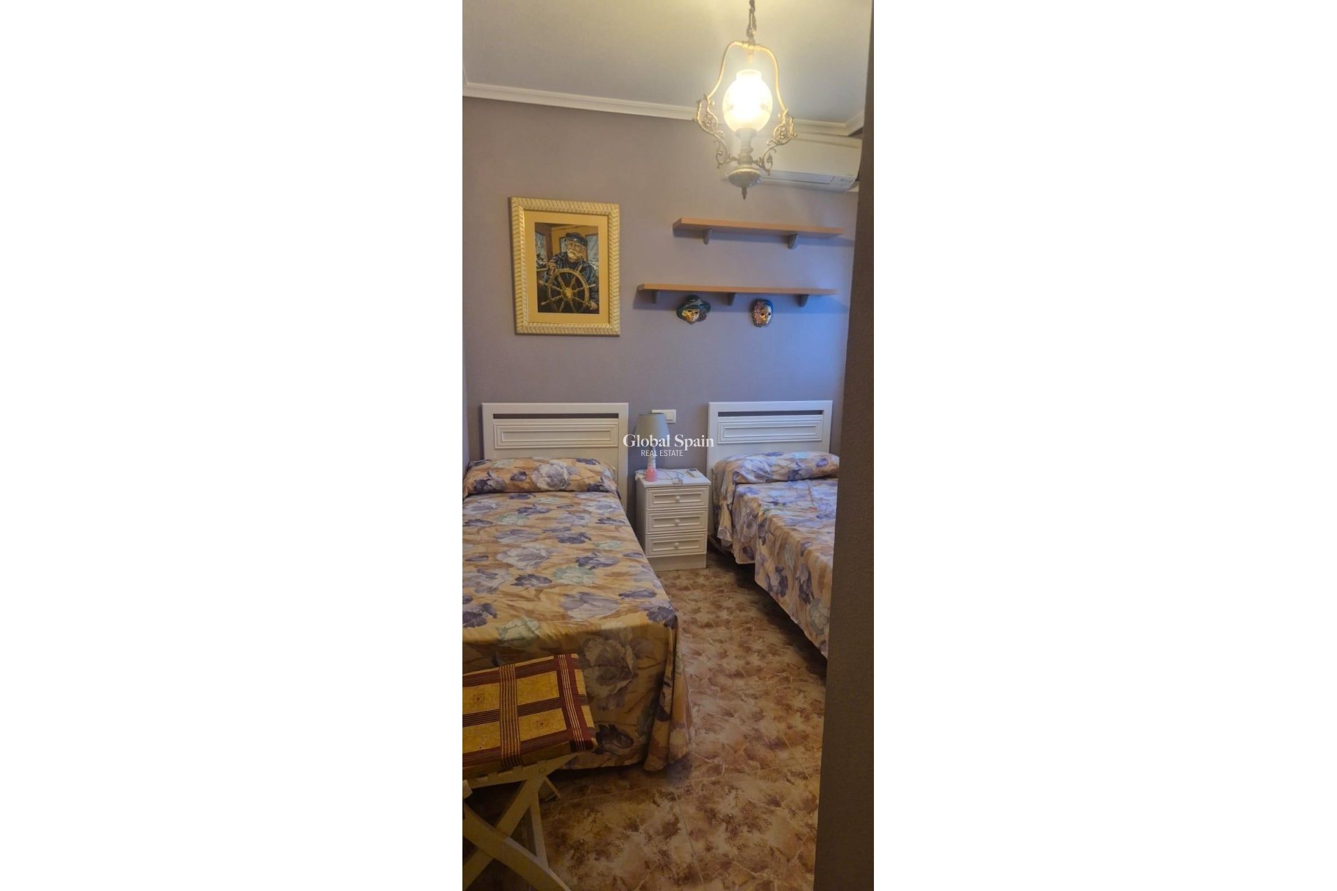 Wederverkoop - APPARTEMENT -
TORREVIEJA - La Mata pueblo