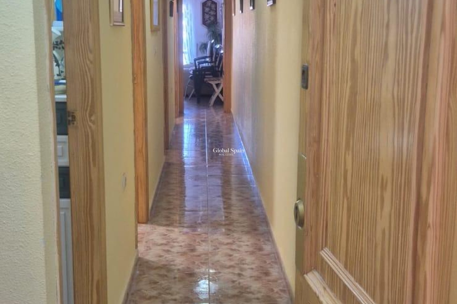 Wederverkoop - APPARTEMENT -
TORREVIEJA - La Mata pueblo