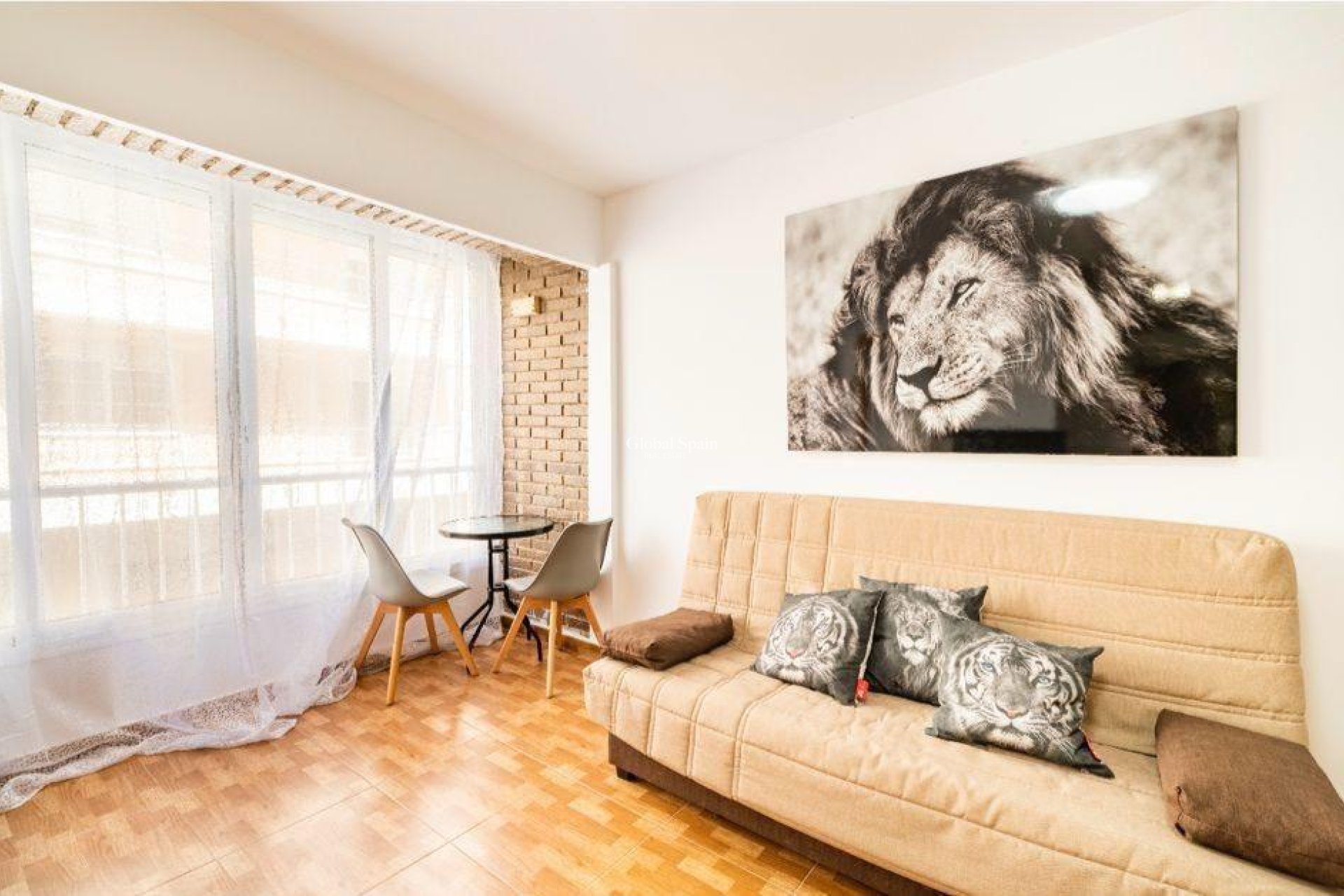 Wederverkoop - APPARTEMENT -
TORREVIEJA - La Mata pueblo