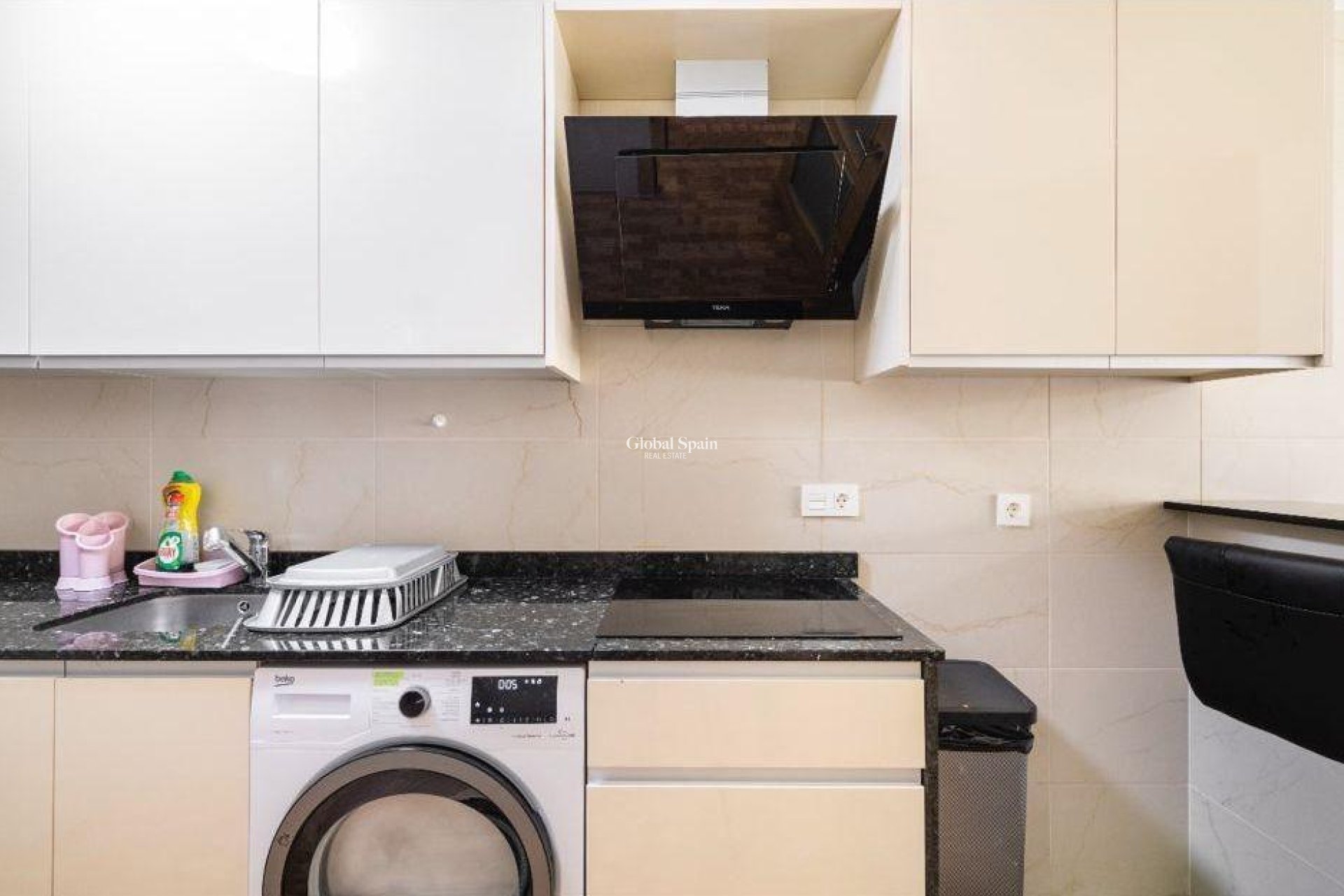 Wederverkoop - APPARTEMENT -
TORREVIEJA - La Mata pueblo