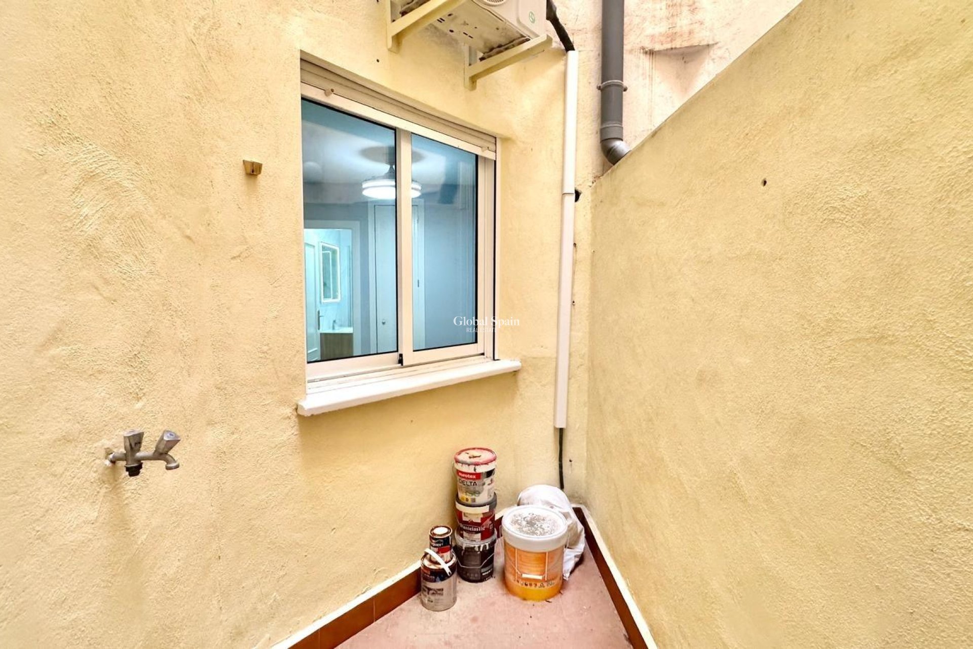 Wederverkoop - APPARTEMENT -
TORREVIEJA - La Mata pueblo