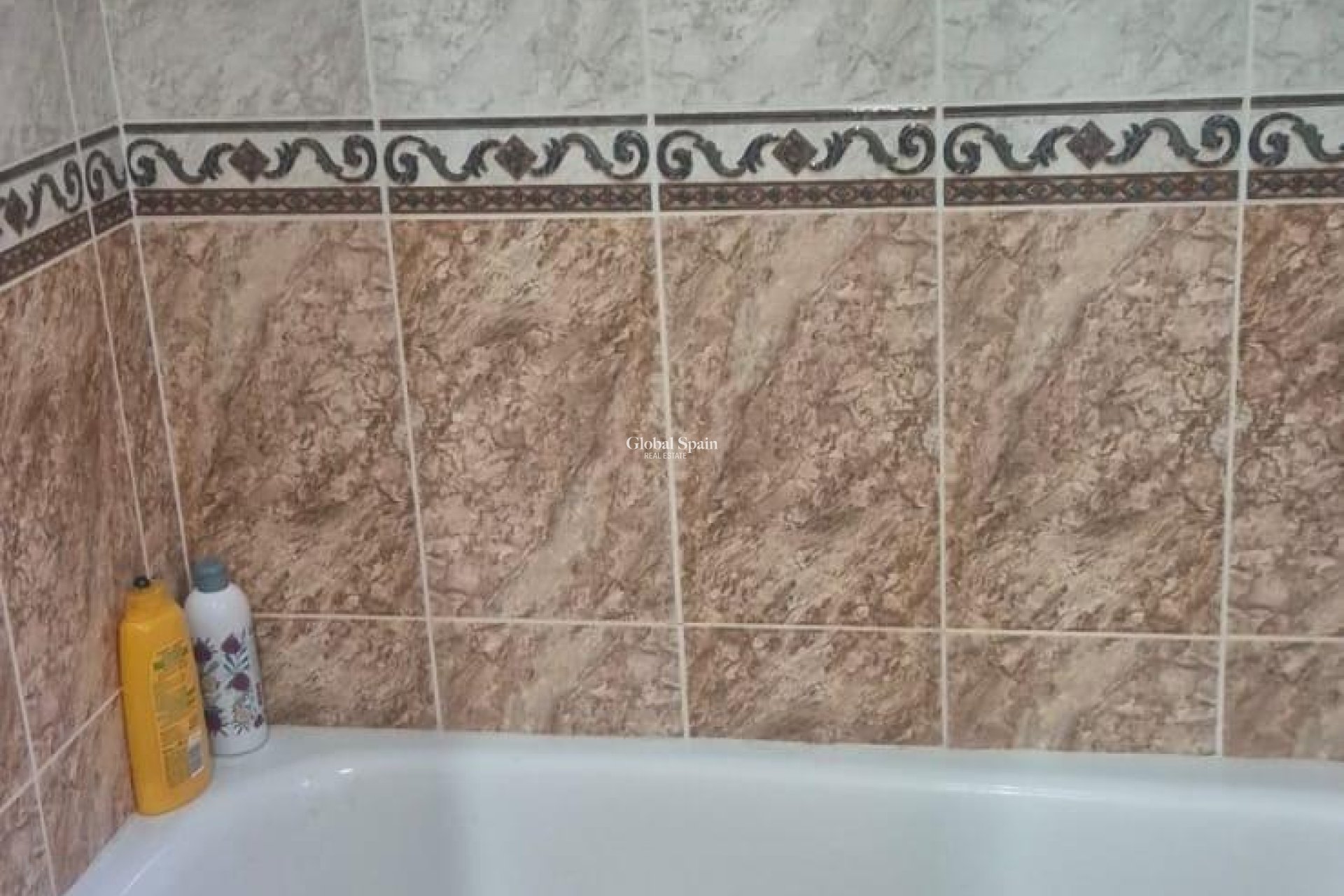 Wederverkoop - APPARTEMENT -
TORREVIEJA - La Mata pueblo