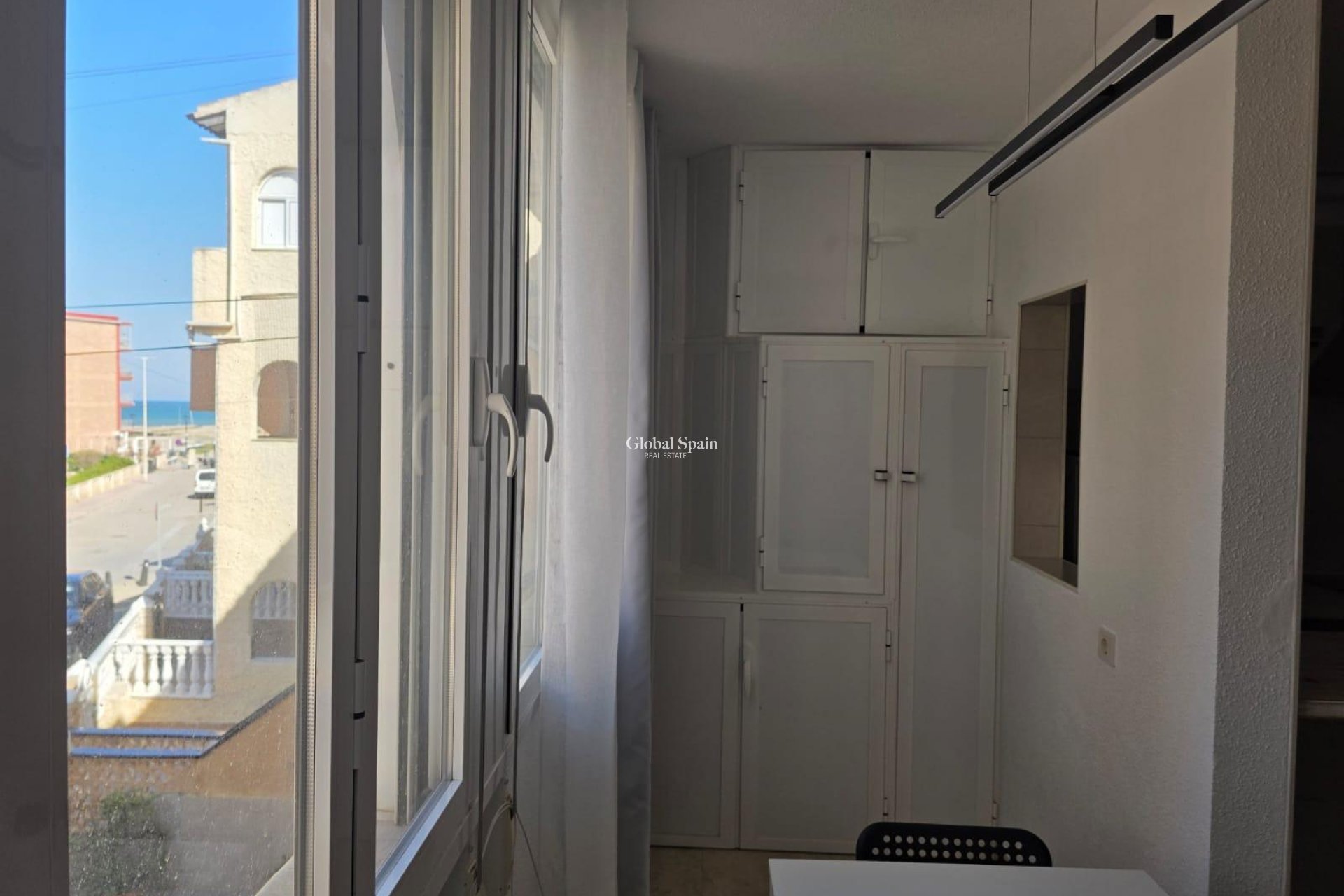 Wederverkoop - APPARTEMENT -
TORREVIEJA - La Mata pueblo