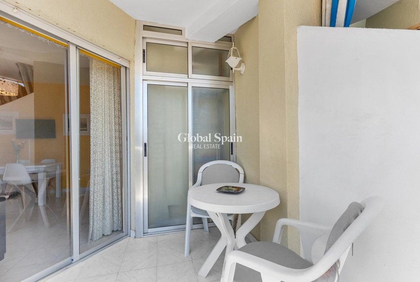 Wederverkoop - APPARTEMENT -
TORREVIEJA - La Mata pueblo