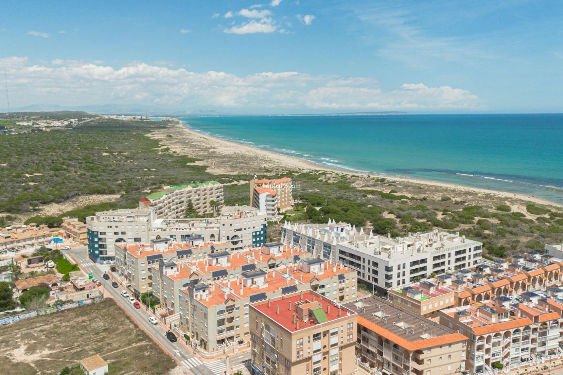 Wederverkoop - APPARTEMENT -
TORREVIEJA - La Mata pueblo