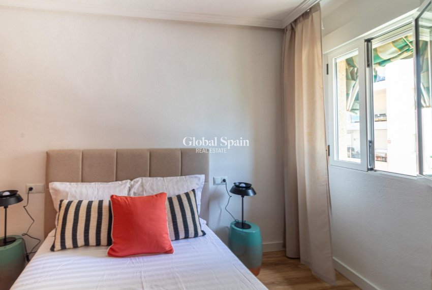 Wederverkoop - APPARTEMENT -
TORREVIEJA - La Mata pueblo