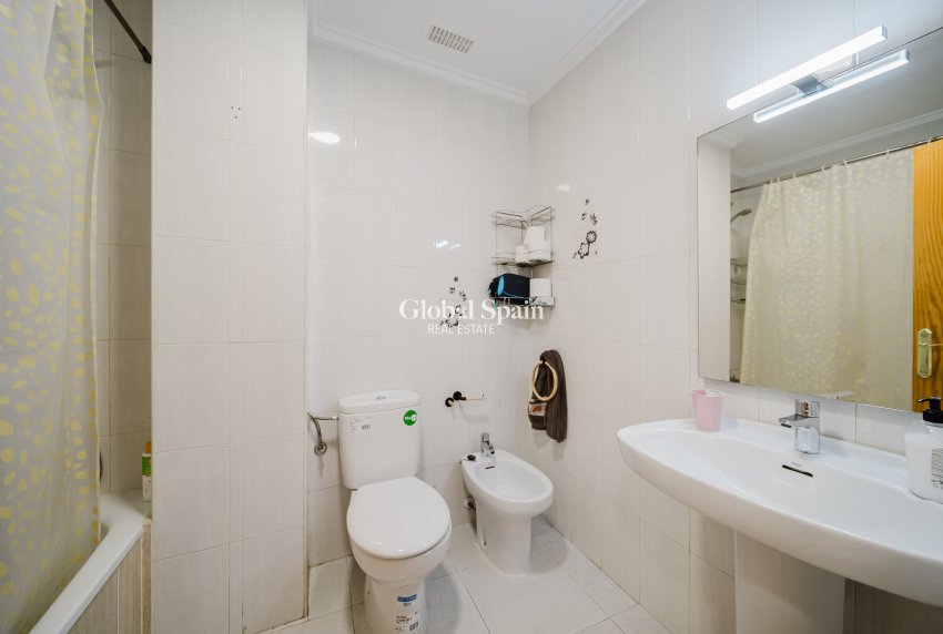 Wederverkoop - Appartement -
TORREVIEJA - La Mata