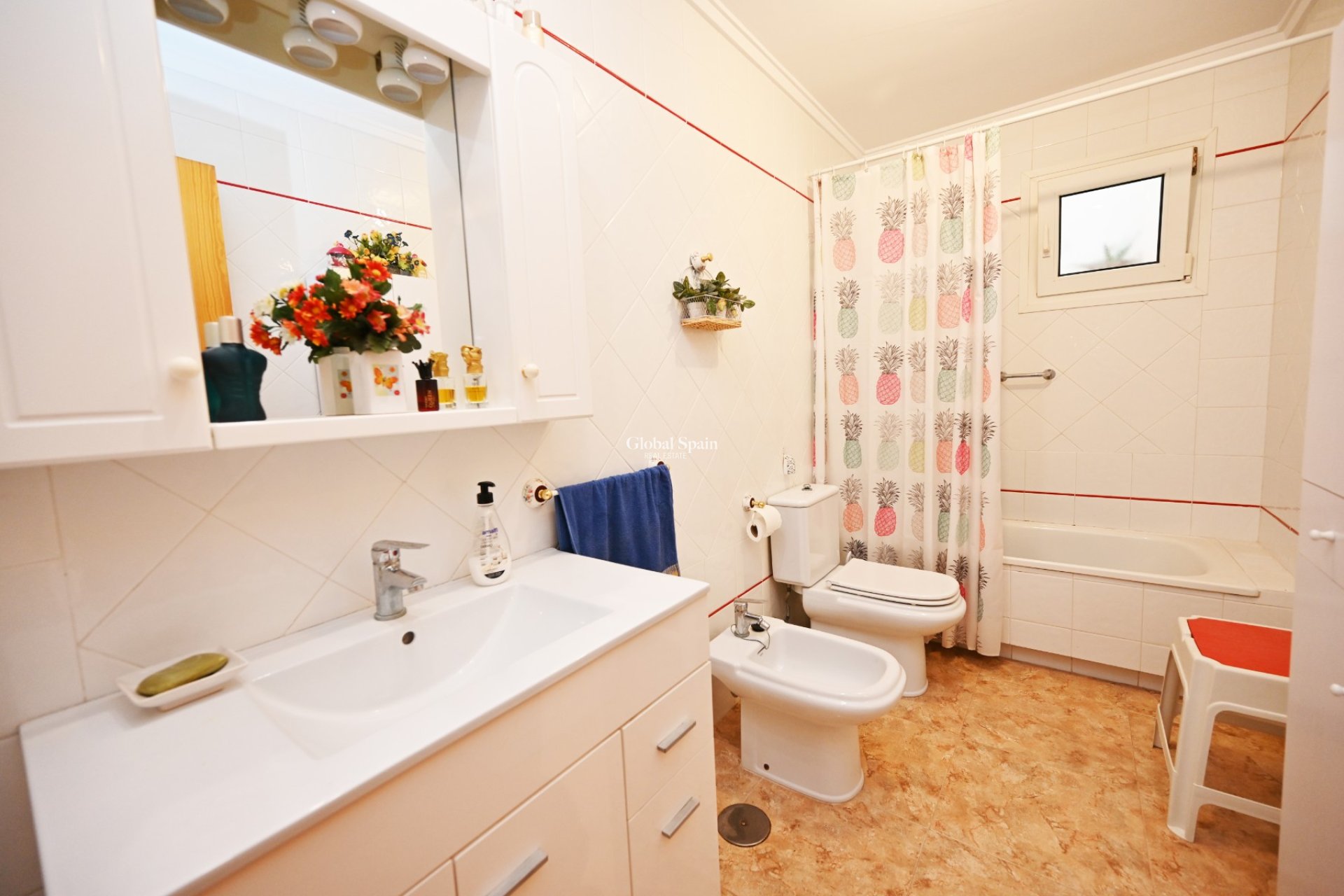 Wederverkoop - APPARTEMENT -
TORREVIEJA - La Mata