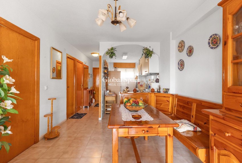 Wederverkoop - Appartement -
TORREVIEJA - La Mata