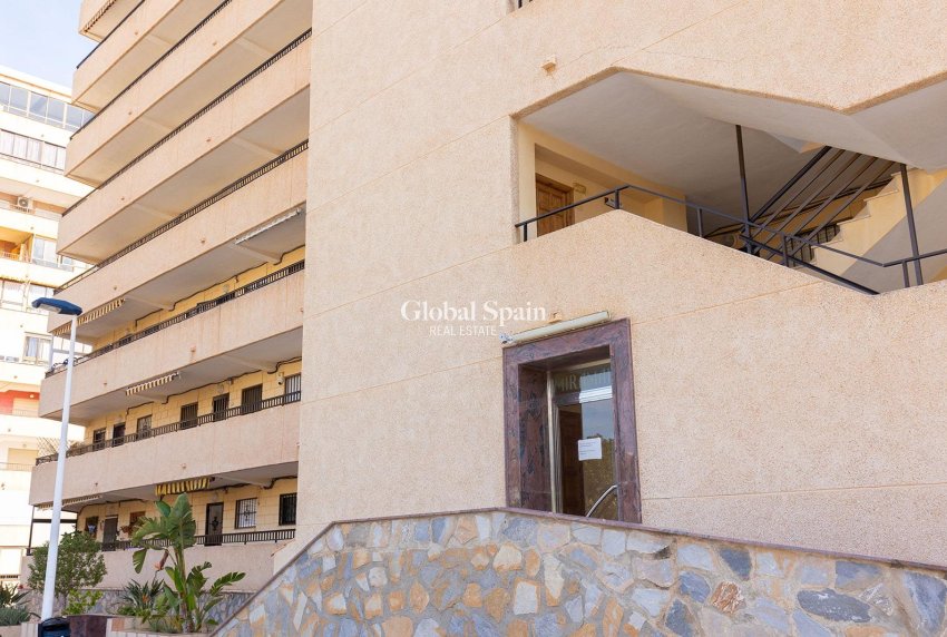 Wederverkoop - Appartement -
TORREVIEJA - La Mata