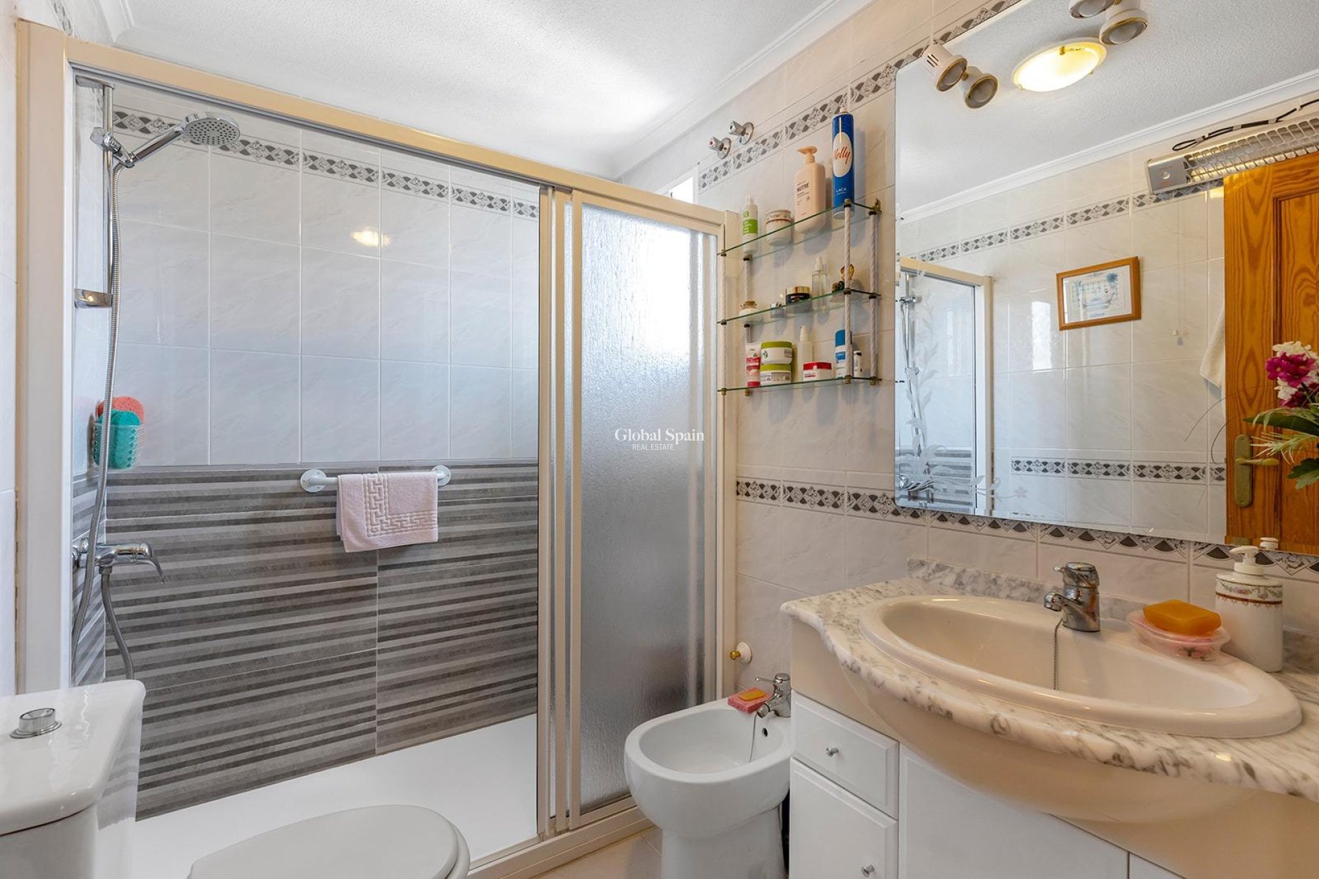 Wederverkoop - APPARTEMENT -
TORREVIEJA - La Mata