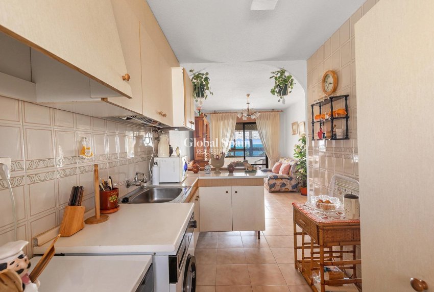 Wederverkoop - APPARTEMENT -
TORREVIEJA - La Mata