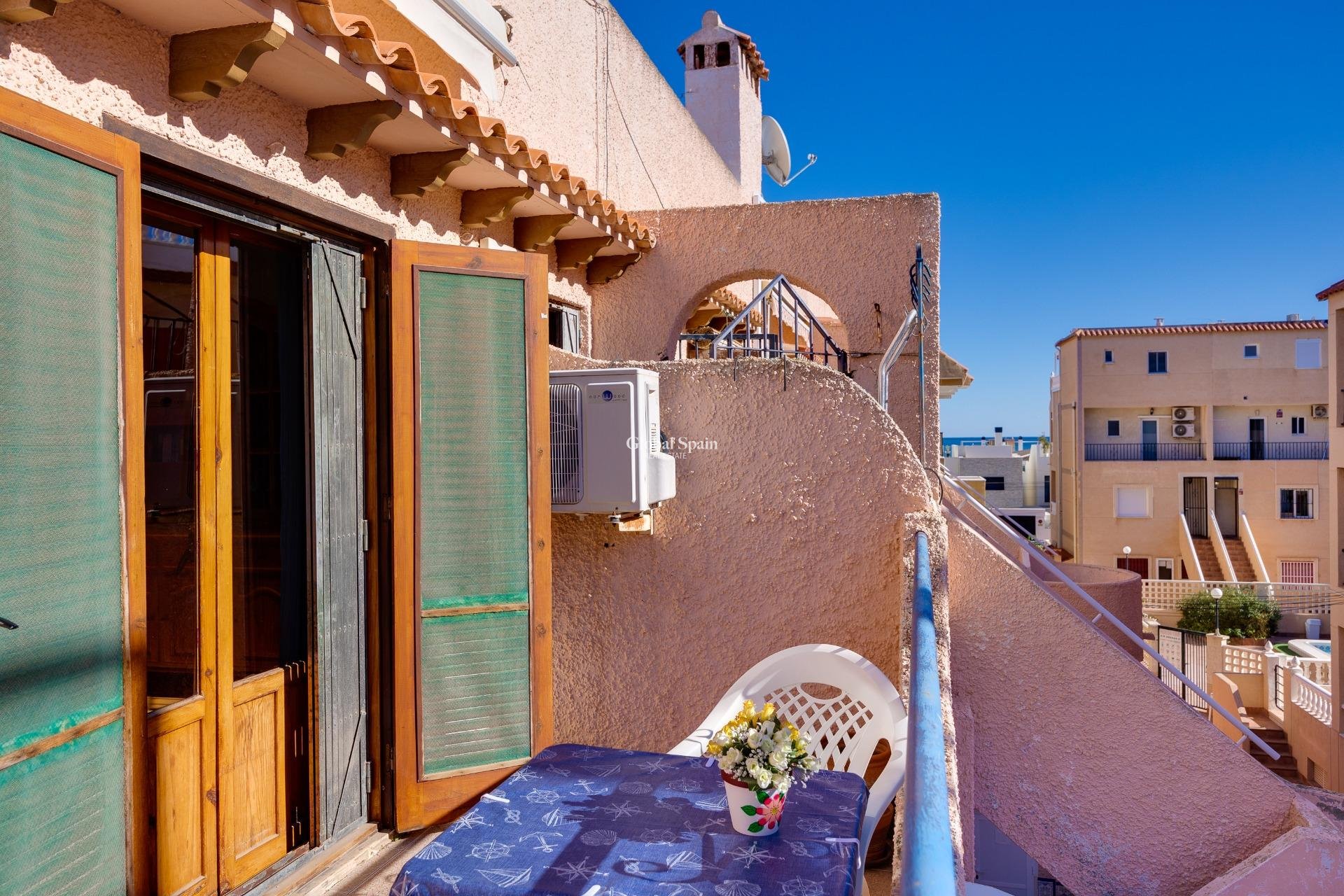 Wederverkoop - APPARTEMENT -
TORREVIEJA - La Mata