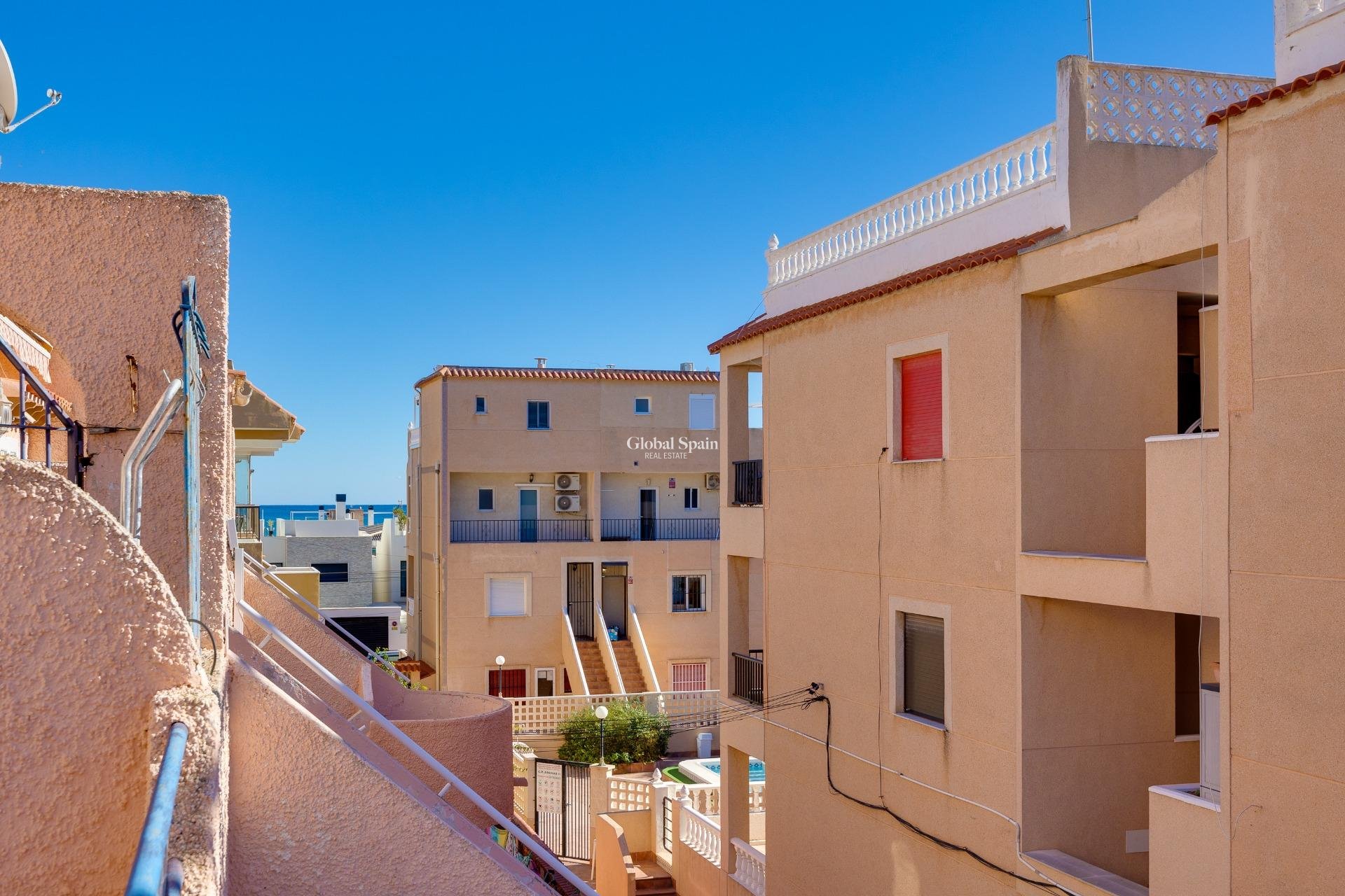 Wederverkoop - APPARTEMENT -
TORREVIEJA - La Mata
