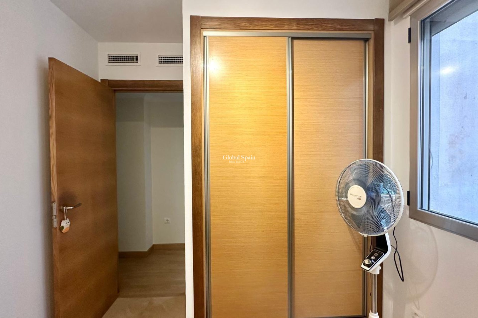 Wederverkoop - APPARTEMENT -
TORREVIEJA - La Mata