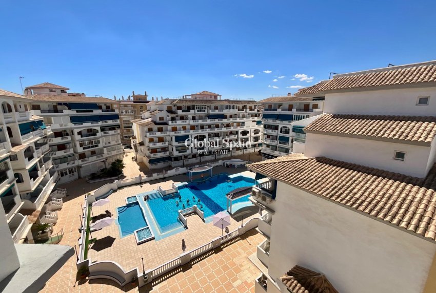 Wederverkoop - APPARTEMENT -
TORREVIEJA - La Mata