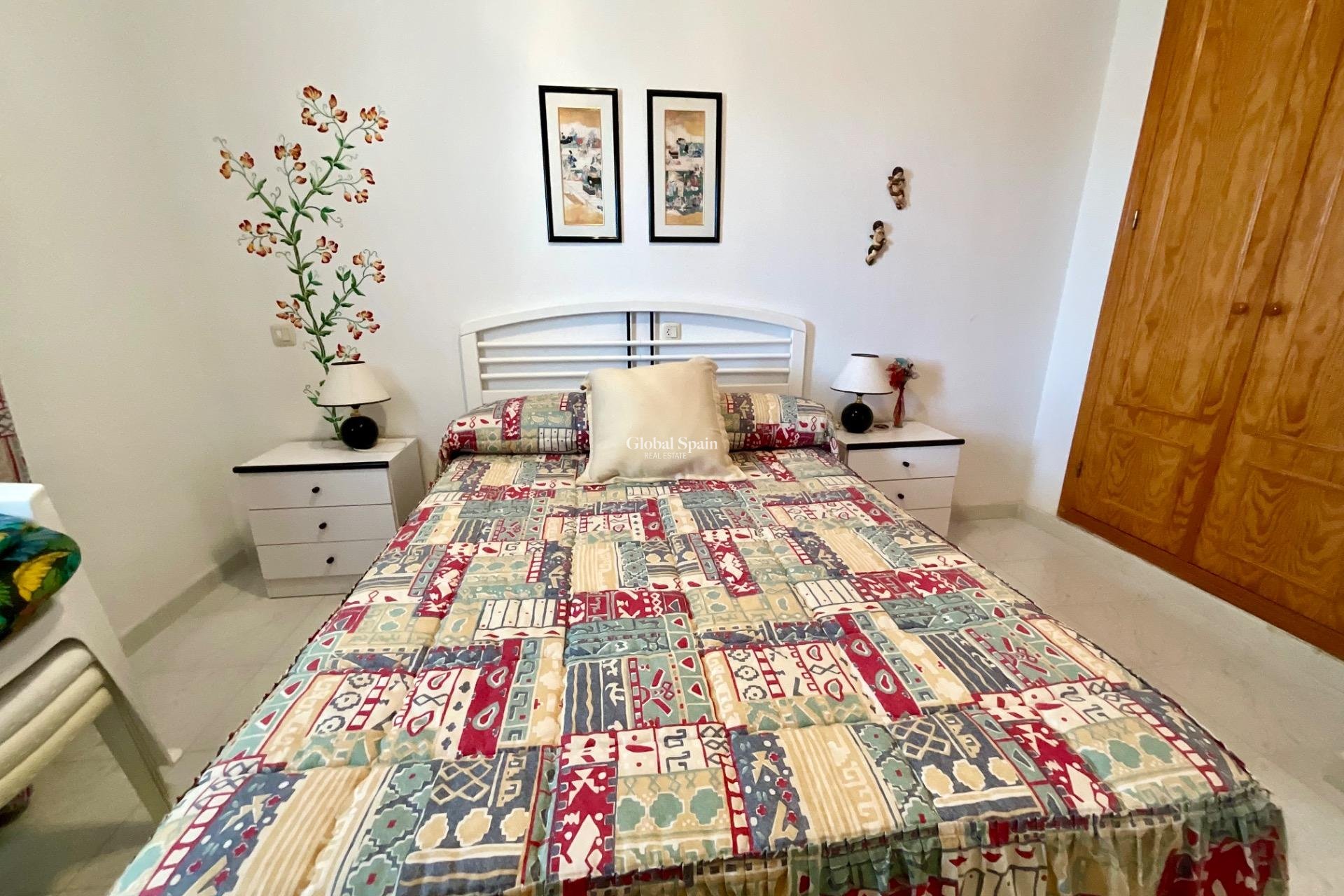 Wederverkoop - APPARTEMENT -
TORREVIEJA - La Mata