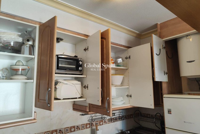 Wederverkoop - APPARTEMENT -
TORREVIEJA - La Mata