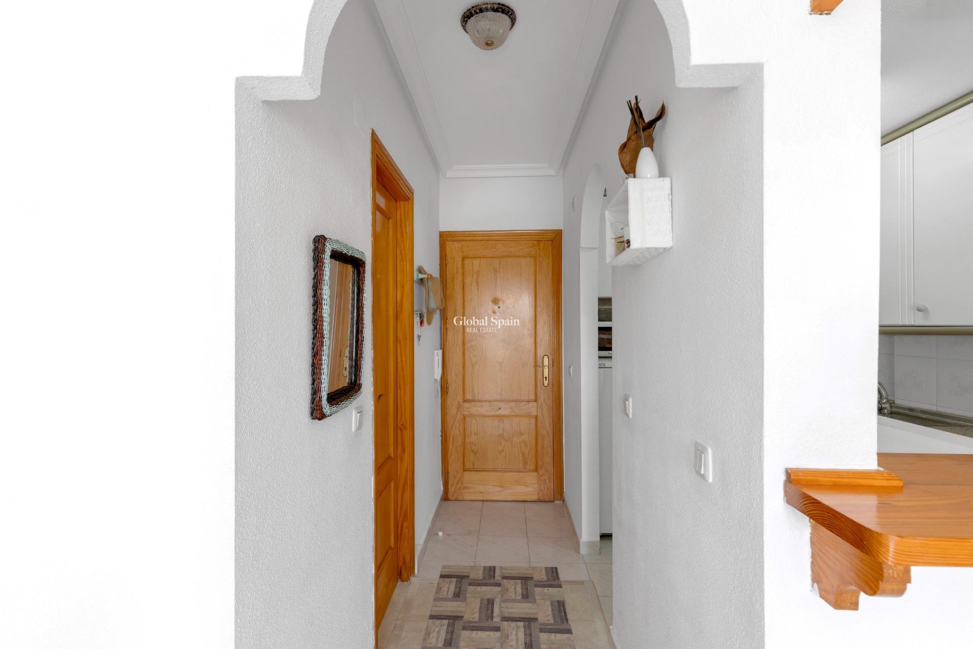 Wederverkoop - APPARTEMENT -
TORREVIEJA - La Mata
