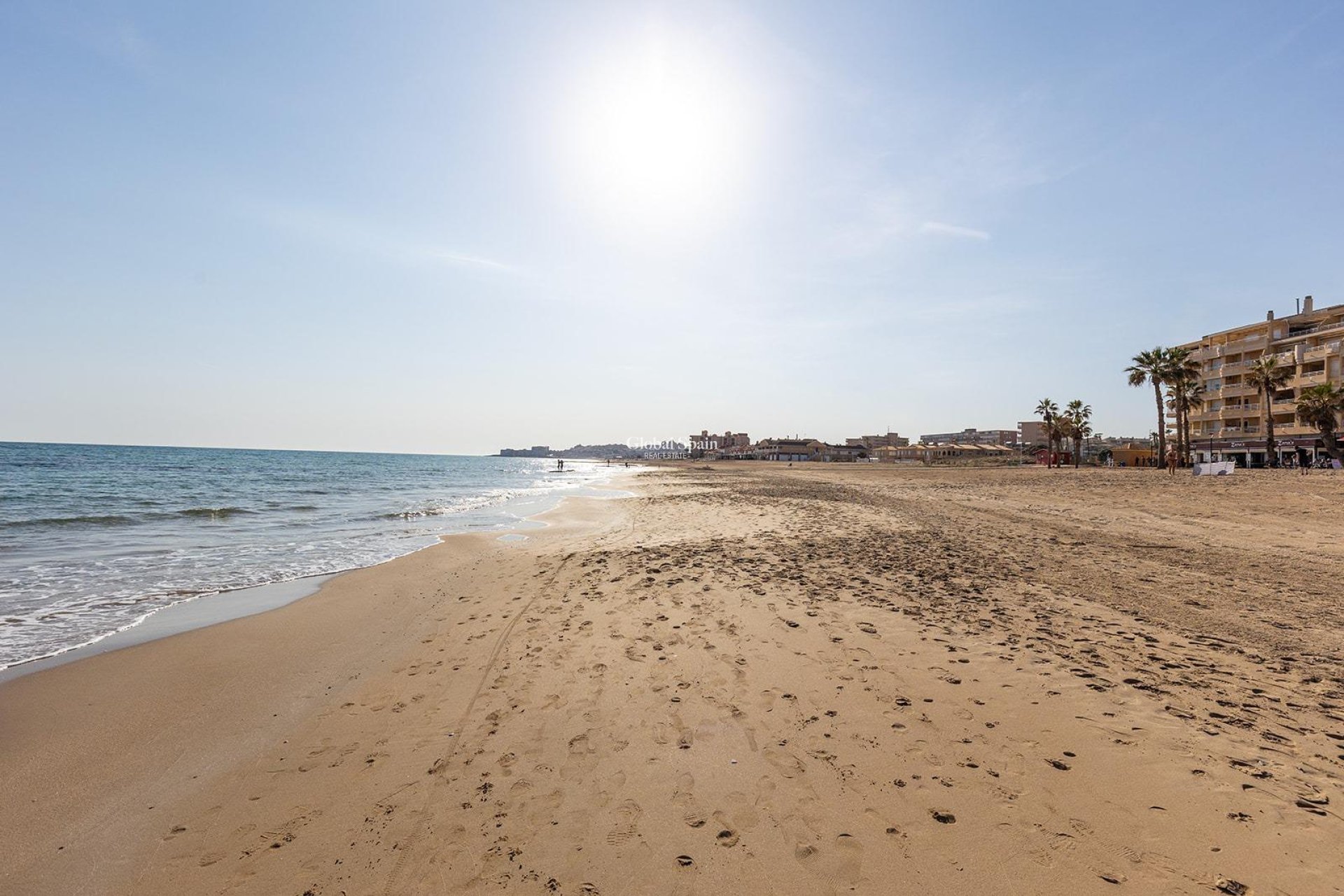 Wederverkoop - APPARTEMENT -
TORREVIEJA - La Mata